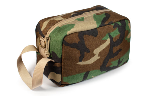 THE BANKER - SMELL PROOF POUCH IN BLACK FOREST CAMO