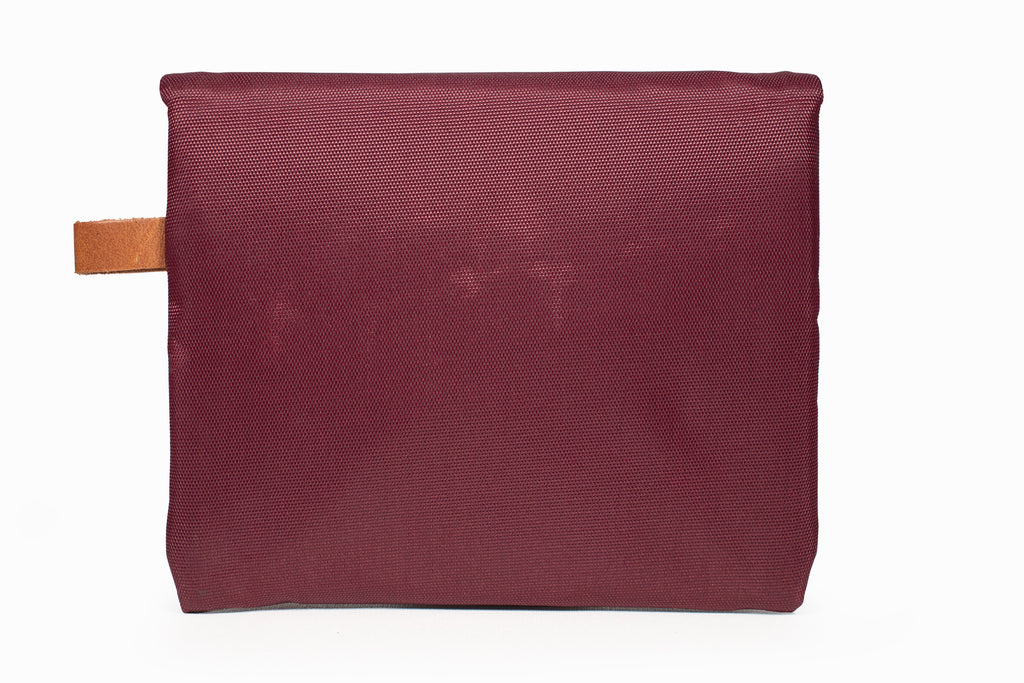 THE POCKET PROTECTOR - SMELL PROOF POUCH IN CRIMSON